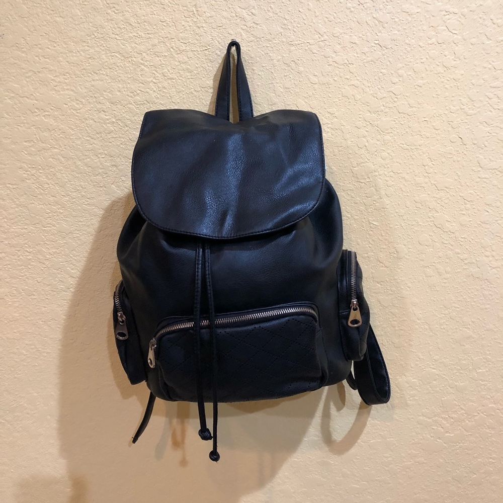 Forever 21 Black backpack purse
